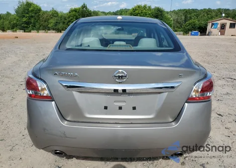 2015 Nissan Altima 2.5 из США, поврежденный, VIN 1N4AL3AP8FC229645